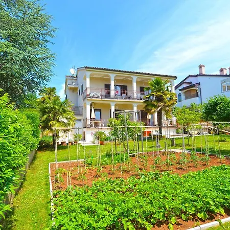 336 Apartment Porec